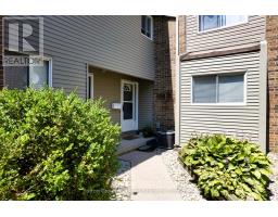 4 - 19 WREN COURT - 3