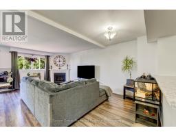 4 - 19 WREN COURT - 9