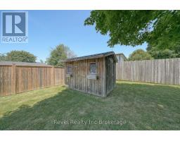 5 DEAN CRESCENT - 40