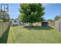 5 DEAN CRESCENT - 42