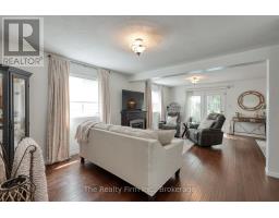 44 MOULTON COURT - 17