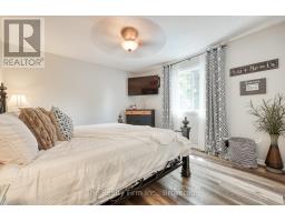 44 MOULTON COURT - 30