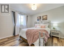 44 MOULTON COURT - 33