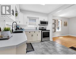 253 JOHN STREET N - 10