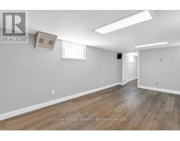 253 JOHN STREET N - 15