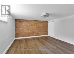 253 JOHN STREET N - 17