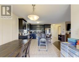 6 MOFFATT AVENUE - 12