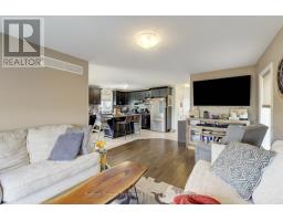 6 MOFFATT AVENUE - 15