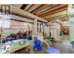 6 MOFFATT AVENUE - 29