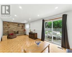 1043 CANFIELD CRESCENT - 24