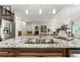 6 COLIN AVENUE - 17