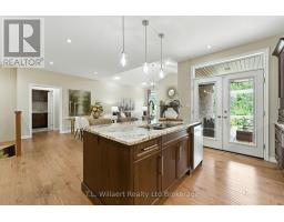 6 COLIN AVENUE - 18