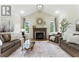 6 COLIN AVENUE - 21