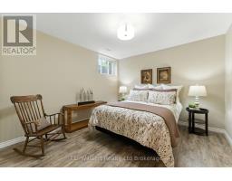 6 COLIN AVENUE - 39