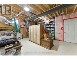 6 COLIN AVENUE - 40
