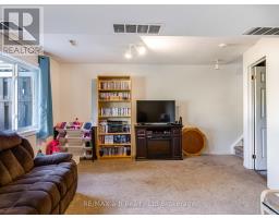 112 ATHLONE CRESCENT - 20