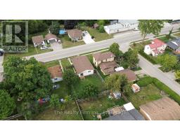 206 CHARLES STREET E - 11