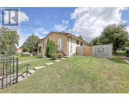 206 CHARLES STREET E - 12