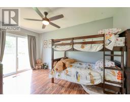 206 CHARLES STREET E - 27