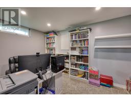 206 CHARLES STREET E - 33