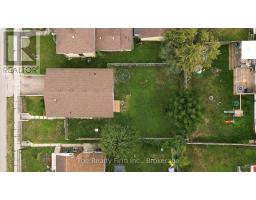 206 CHARLES STREET E - 8