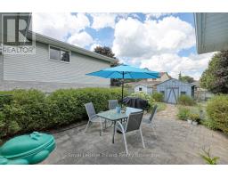 29 LAUREL CRESCENT - 32