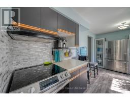 5 MOHICAN DRIVE - 17