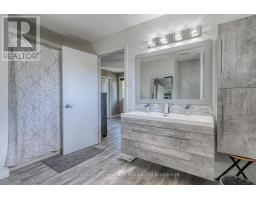 5 MOHICAN DRIVE - 26