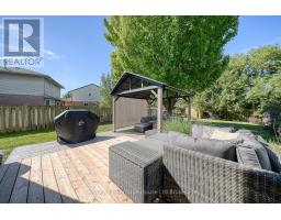 5 MOHICAN DRIVE - 44