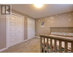 8 MINLER STREET - 32