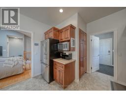 504 CRESTWOOD COURT - 19