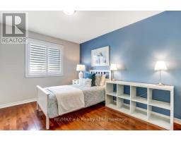 1035 DEVONSHIRE AVENUE - 12