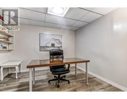 1035 DEVONSHIRE AVENUE - 24