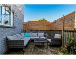 1035 DEVONSHIRE AVENUE - 33