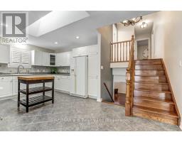 1035 DEVONSHIRE AVENUE - 8