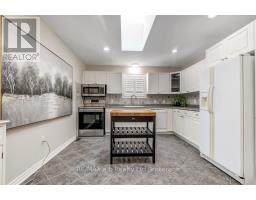 1035 DEVONSHIRE AVENUE - 9