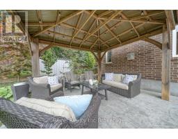 2 BROOKFIELD COURT - 33