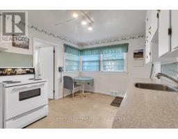10 PARKSIDE DRIVE - 13