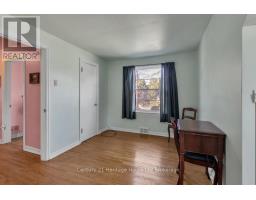 10 PARKSIDE DRIVE - 17