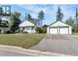 10 PARKSIDE DRIVE - 22