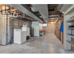 10 PARKSIDE DRIVE - 26