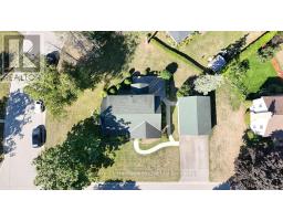 10 PARKSIDE DRIVE - 31