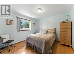 1043 CANFIELD CRESCENT - 19