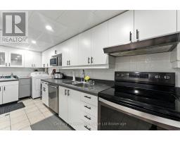 1043 CANFIELD CRESCENT - 31