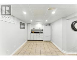 1043 CANFIELD CRESCENT - 34