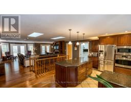 9862 LAKESHORE DRIVE - 11