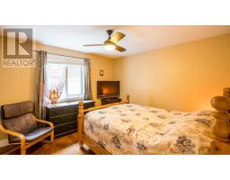 9862 LAKESHORE DRIVE - 34