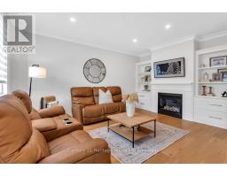 12 OLIVER CRESCENT - 15