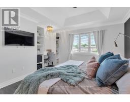 12 OLIVER CRESCENT - 21