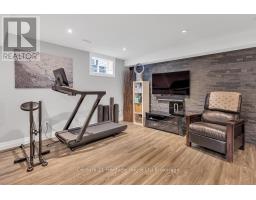 12 OLIVER CRESCENT - 31